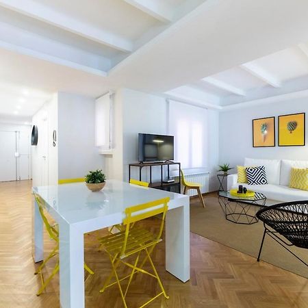 Apartamento Autentico Y Centrico Madrid Bagian luar foto